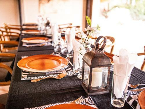 Hostal Otjohotozu Guestfarm