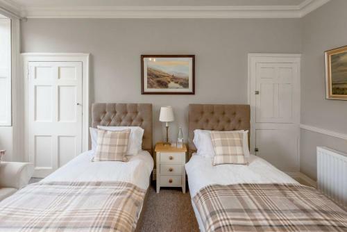 Luxury Two Floor Central Duplex Apartment Free Parking
