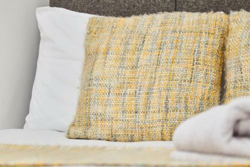 Boutique Bath Apartment Free Parking