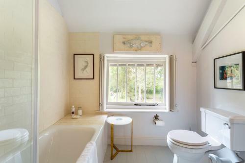 Beaulieu Villa Sleeps 12 With Wifi