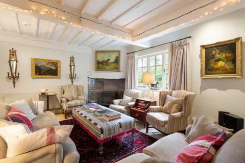 Beaulieu Villa Sleeps 12 With Wifi
