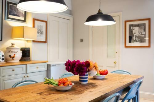Beaulieu Villa Sleeps 8 With Wifi