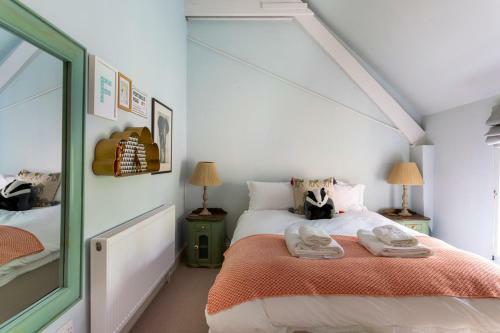 Beaulieu Villa Sleeps 8 With Wifi