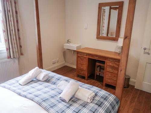 Holiday Home Marcail Cottage