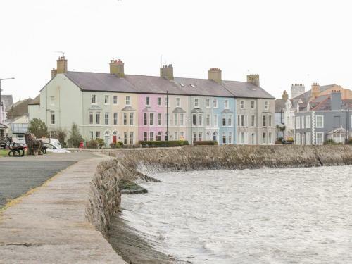 2 Tyn Lon Cottages