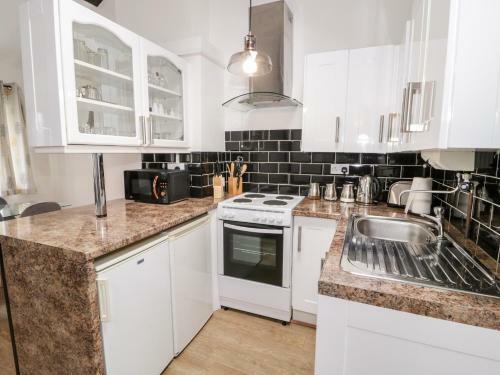 2 Tyn Lon Cottages