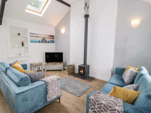 2 Tyn Lon Cottages