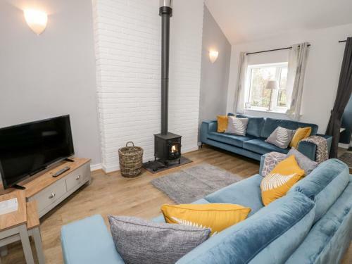 2 Tyn Lon Cottages