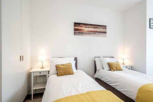 Huge Bedford Apartment For Business Workers By Comfy Workers