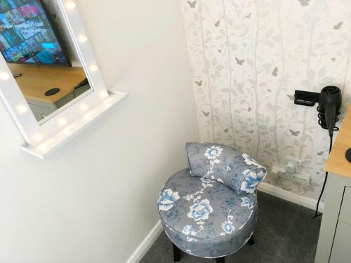 The Grove Extra Cosy 2 Bed Town House Station Location