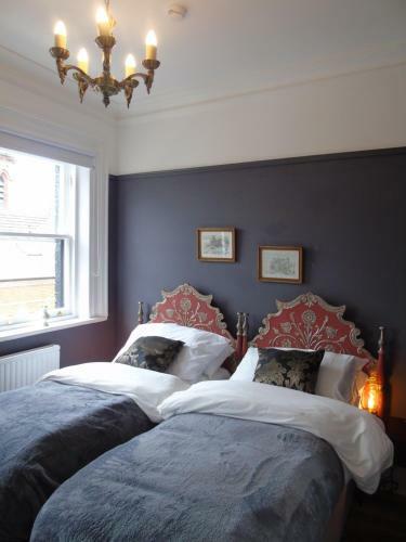 Bed & Breakfast The Warren Belfast - Unique Accommodation