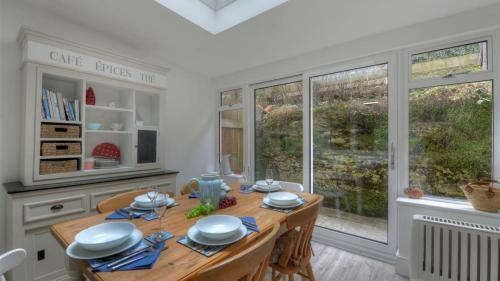 5 Belmont Terrace