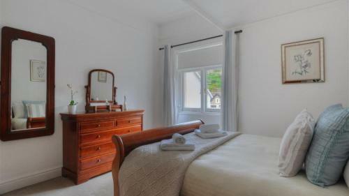 5 Belmont Terrace