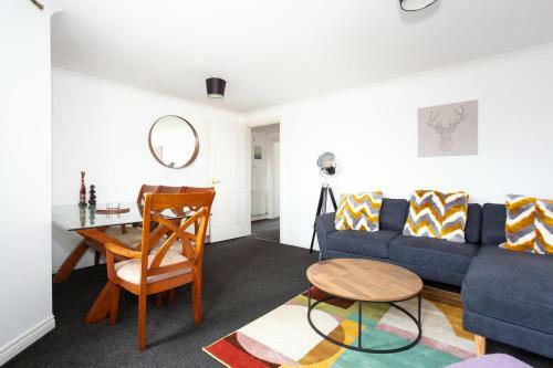 Burte View Spacious Apartment For Travelers And Keyworkers For 4 People By Dream Key Solution
