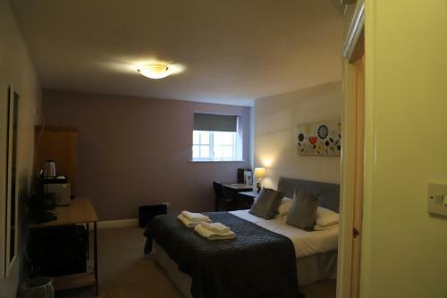 Bed & Breakfast Red Lion & Cellar Room Pub Hotel