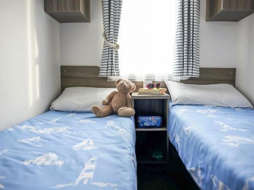 Holiday Home Caravan Haggerston Castle-3