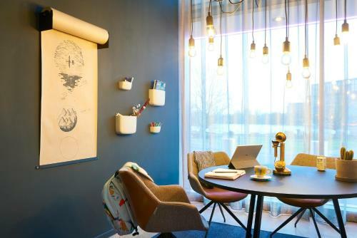 Hotel Moxy Birmingham Nec