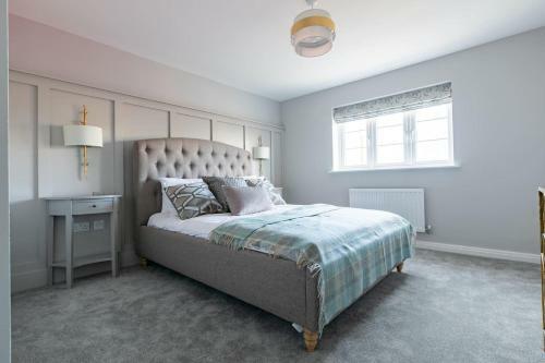 Beautiful 4-bed Detached House In Bicester