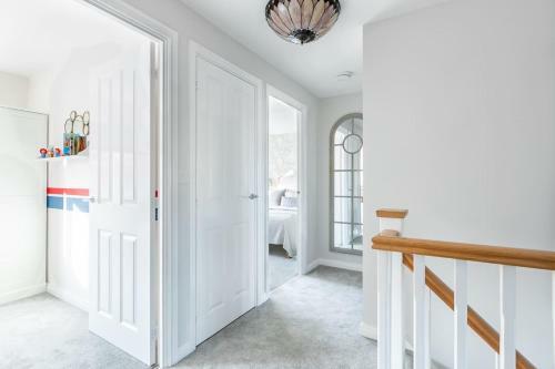 Beautiful 4-bed Detached House In Bicester
