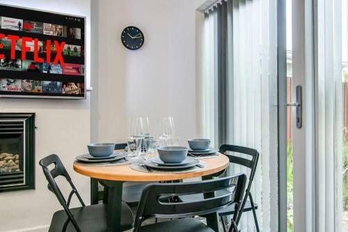 Sca-big House 9min To Nec - Sleeps 4 - Park 3 Vans