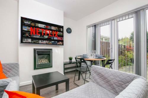 Sca-big House 9min To Nec - Sleeps 4 - Park 3 Vans