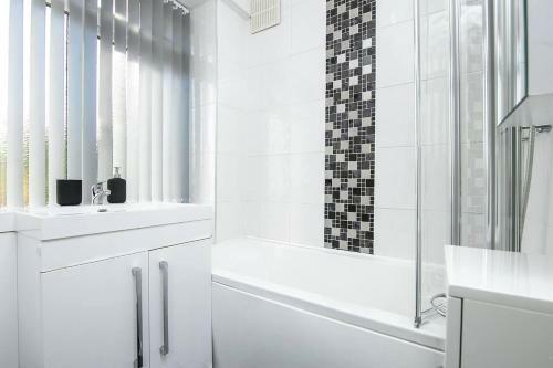Sca-big House 9min To Nec - Sleeps 4 - Park 3 Vans