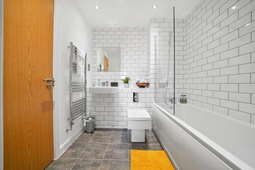 Bed & Breakfast Onyx Serviced Luxury Birmingham City Accommodation