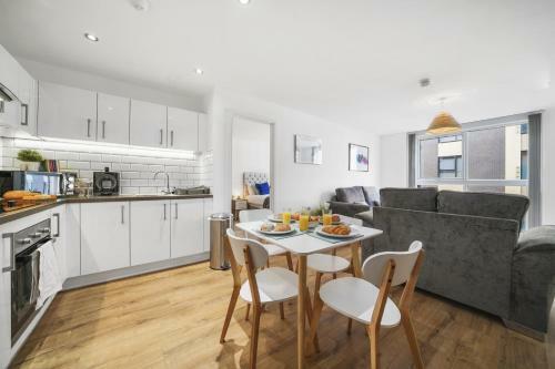 Bed & Breakfast Onyx Serviced Luxury Birmingham City Accommodation