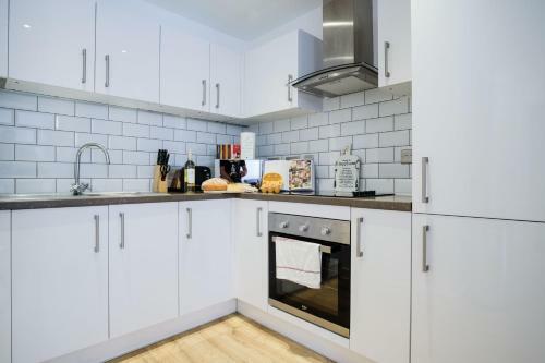 Bed & Breakfast Onyx Serviced Luxury Birmingham City Accommodation