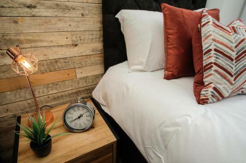 Bed & Breakfast Onyx Serviced Luxury Birmingham City Accommodation