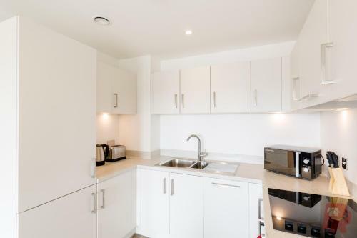Luxury Birmingham City Apartments By O2 - Secure Gated Parking