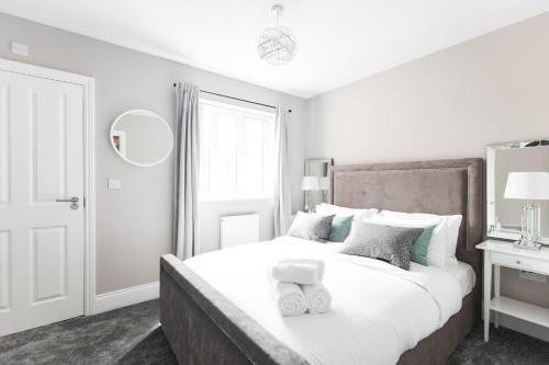 Moda Stays - John Brooks Serviced Houses