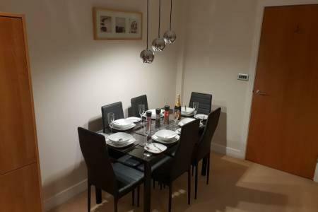 Apartamento Birmingham Amethyst, 3 Bedroom Apt ,sleeps 8 Guest