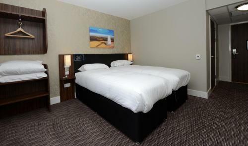 Hotel Willows, Blackburn By Marston's Inn
