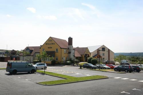 Hotel Willows, Blackburn By Marston's Inn