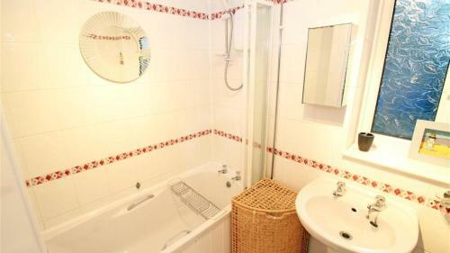 Rye Ground Annexe, Bishopston