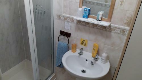 Hostal Selenite Guest House