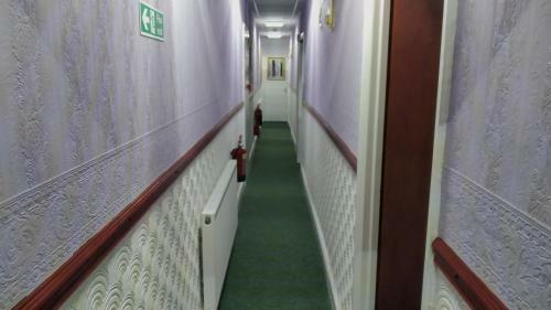Hostal Selenite Guest House