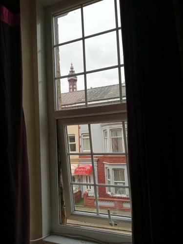 Hostal The Mayfair