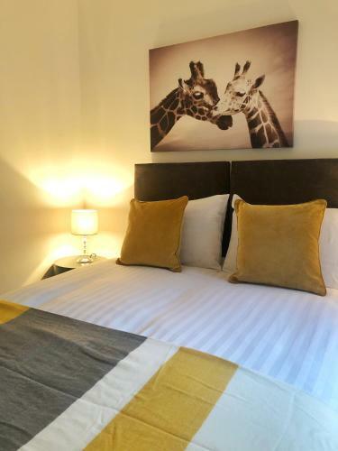 The Central Suite Sasco Apartments