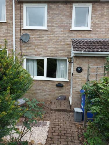 Canalside Village House