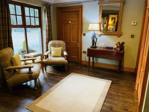 Red Squirrel Lodge