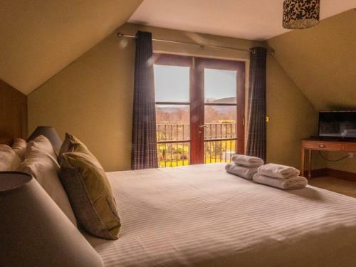 Red Squirrel Lodge