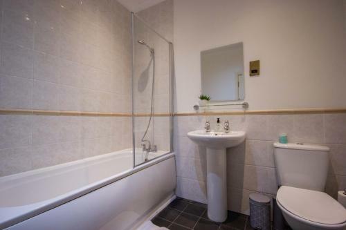 Redbourne Holiday Home