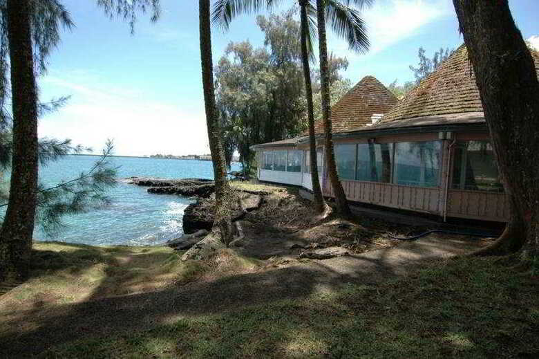 Hotel Naniloa Volcanoes Resort