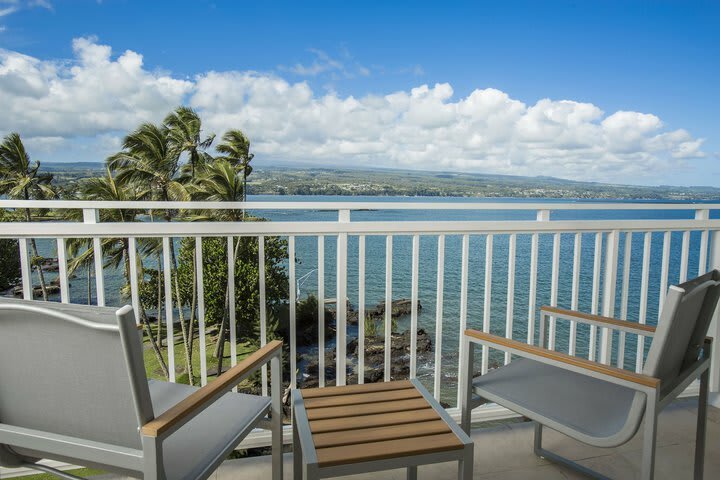 Hotel Naniloa Volcanoes Resort