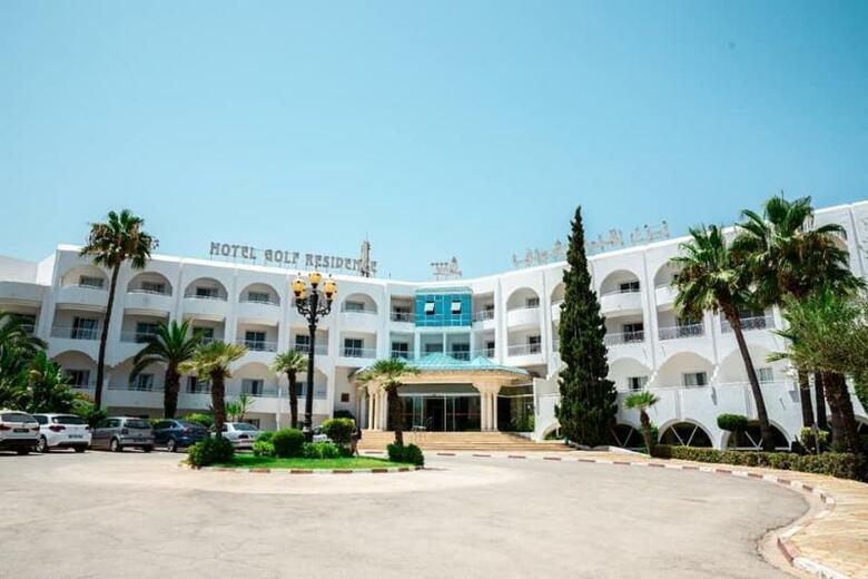 Hotel Golf Residence(.)