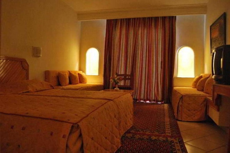 Hotel Golf Residence(.)