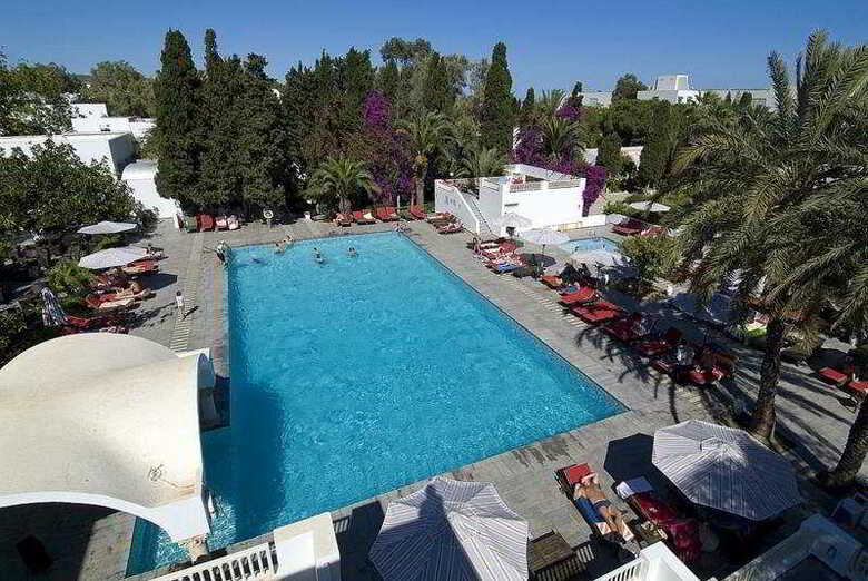 Hotel Sol Azur Beach