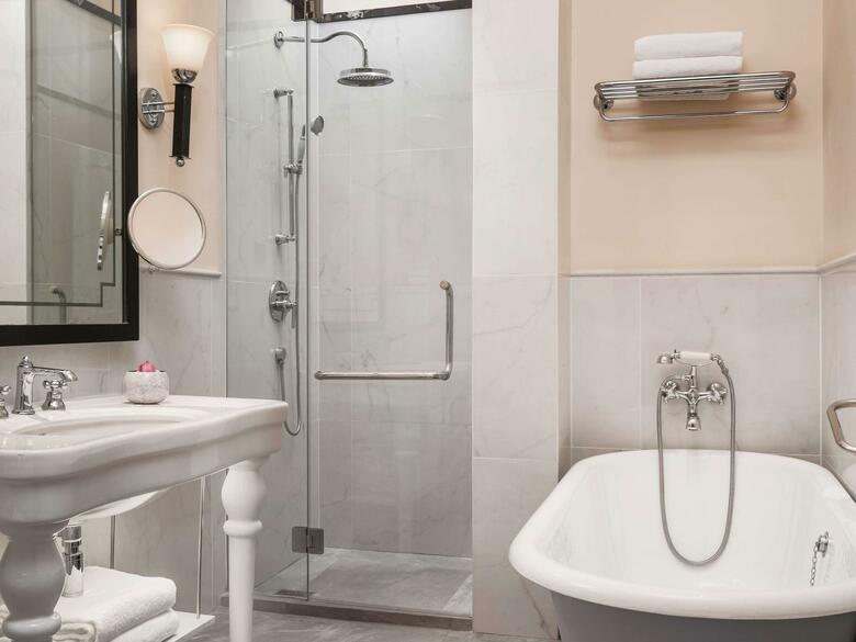 Hotel Raffles Le Royal